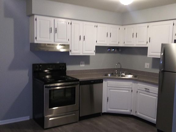 2nd image of 1505 Oakshade St APT 58