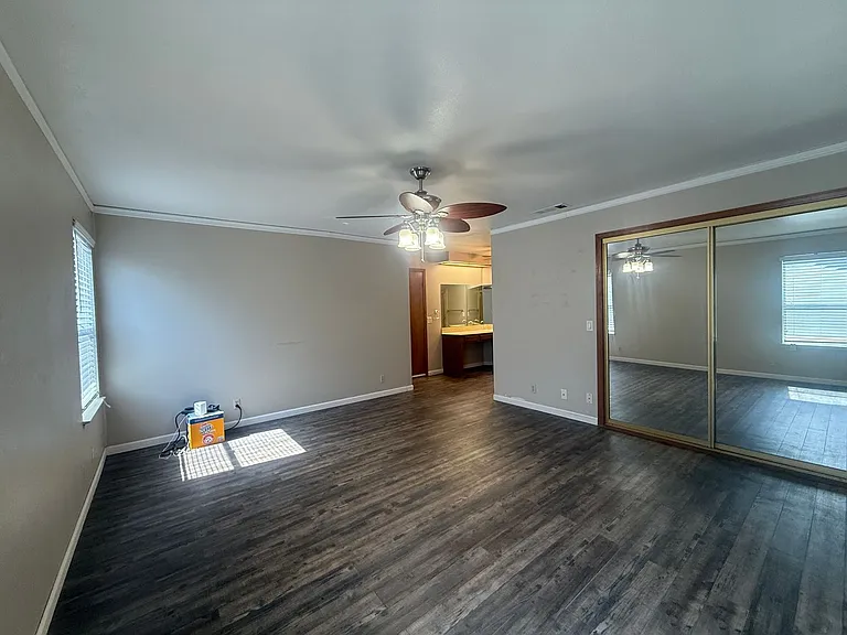 1105 S Jeffrey Ct — Photo 13