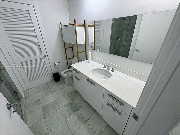2nd image of 1050 Brickell Ave #S-2222