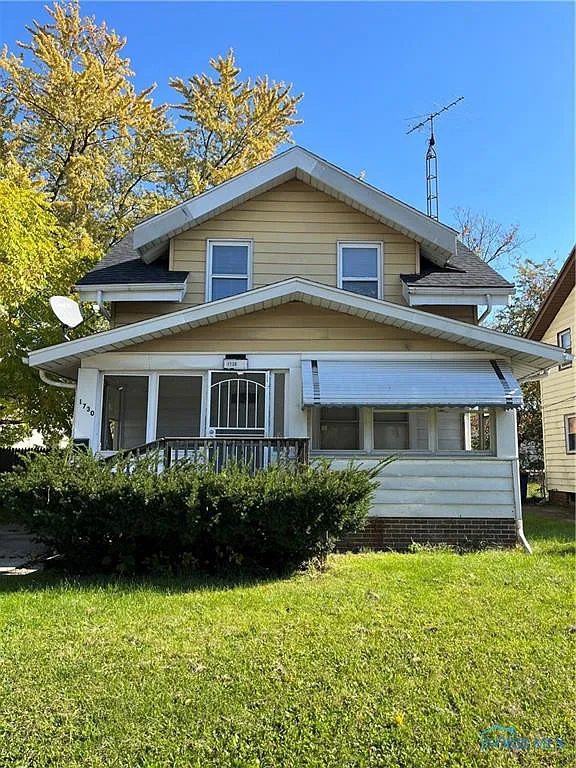 1730 Calumet Ave photo 1