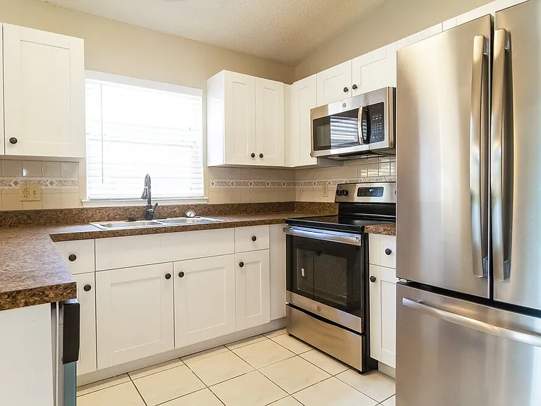 7930 Soft Pine Cir — Photo 6