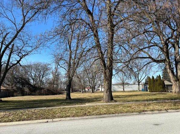 9224 Spring St #9228, Highland, IN 46322