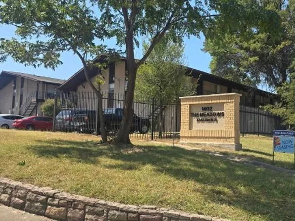 Meadows Apartments