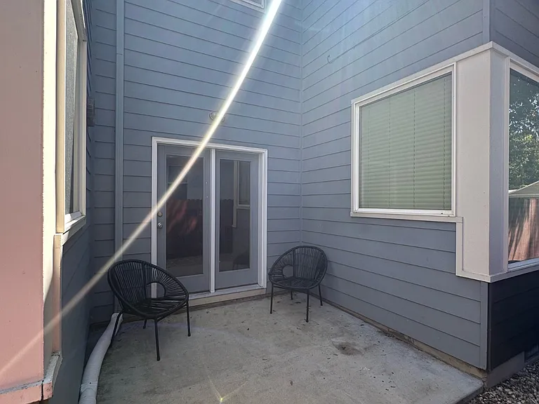 1521 S Grant Ave — Photo 40