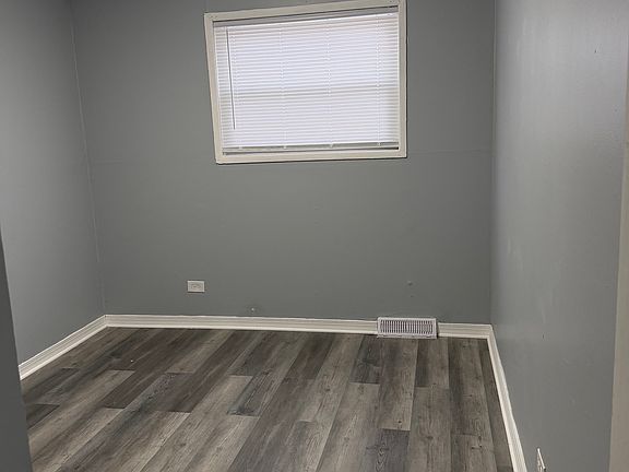 3rd image of 13317 S Eberhart Ave #1