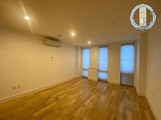 4th image of 830 Saint Johns Pl #F1