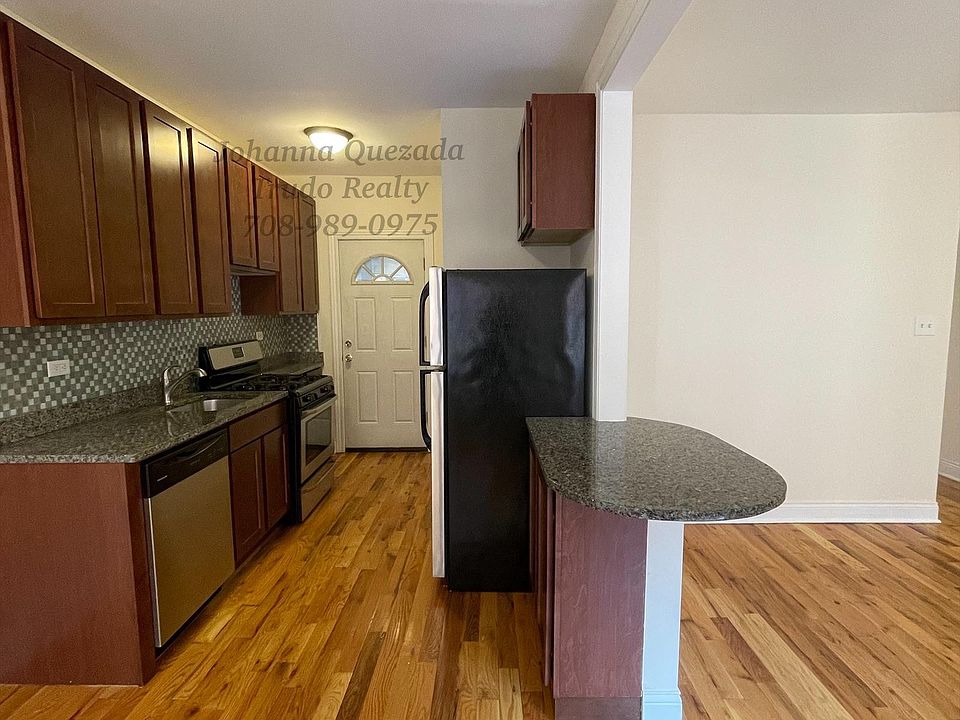 1st image of 626 W Cornelia Ave #S