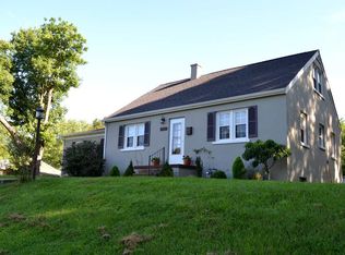 2117 Mount Vernon St, Waynesboro, VA 22980