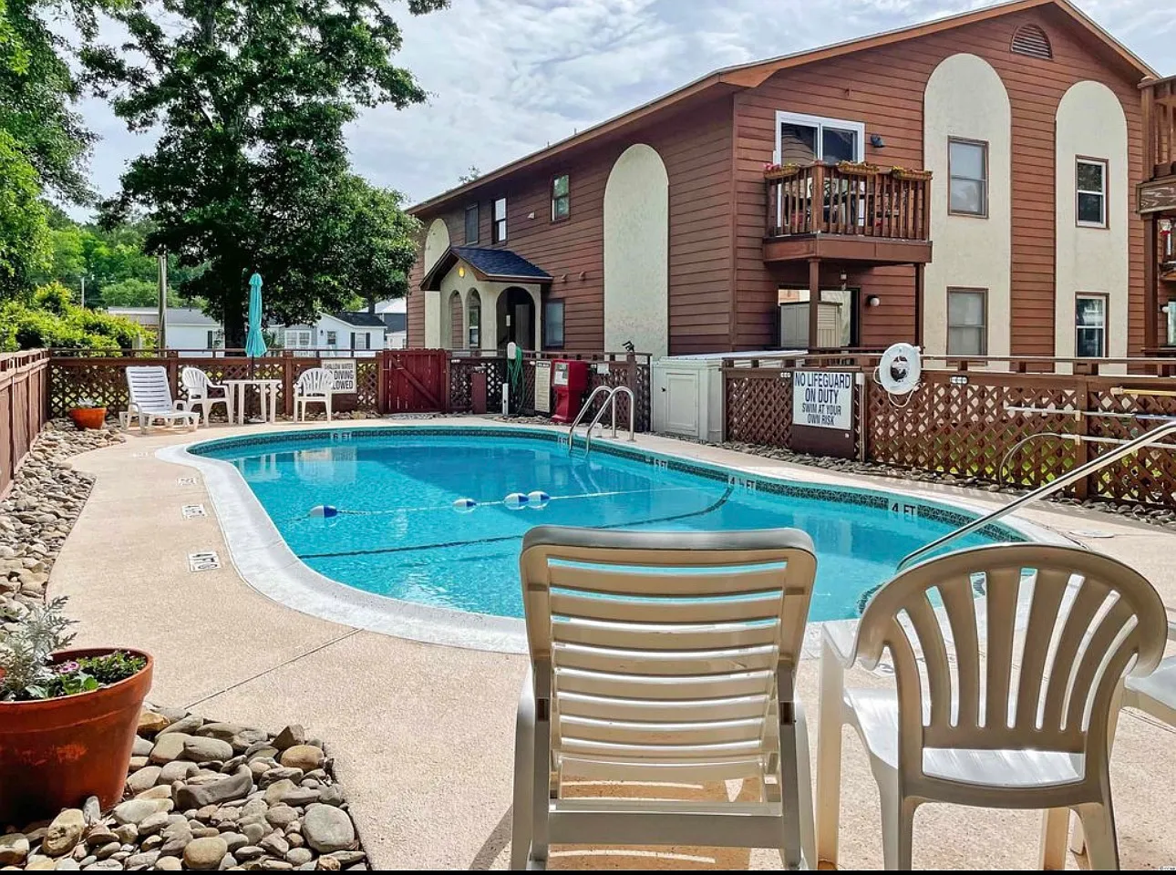 2 bed, 750 sqft, $1,650 — Photo 2