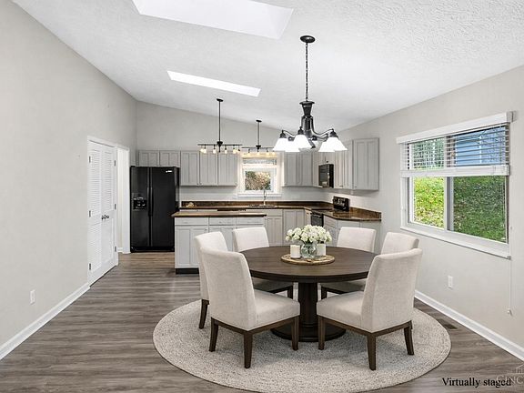 3rd image of 2700 Little Dry Run Rd