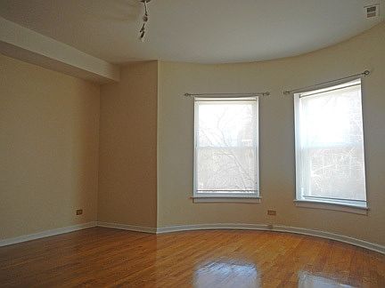 2nd image of 4736 S Saint Lawrence Ave