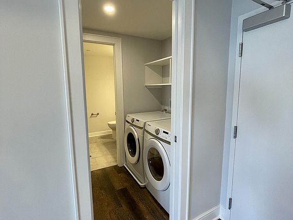 3rd image of 15 Park St #204