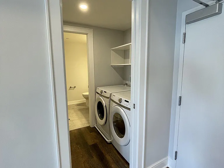 15 Park St #204 — Photo 3