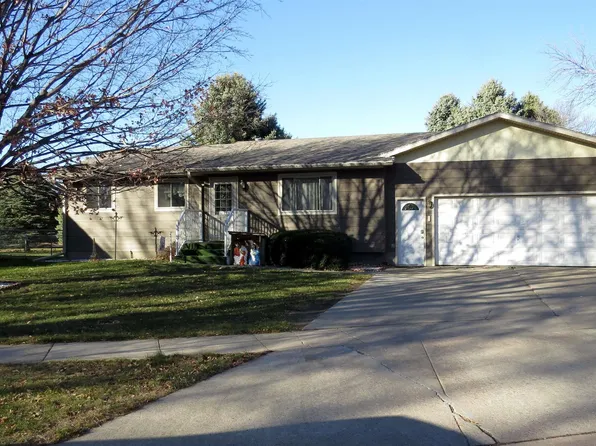 108 W Marialane Dr, Brandon, SD 57005