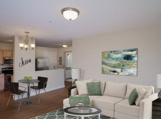 375 Rantoul St #1-201B, Beverly, MA 01915