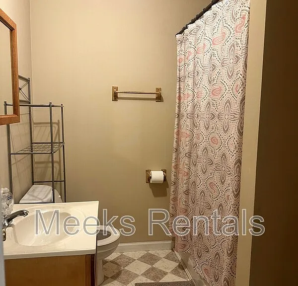 140 Mount Vernon Ln #COLONIAL 140 — Photo 8