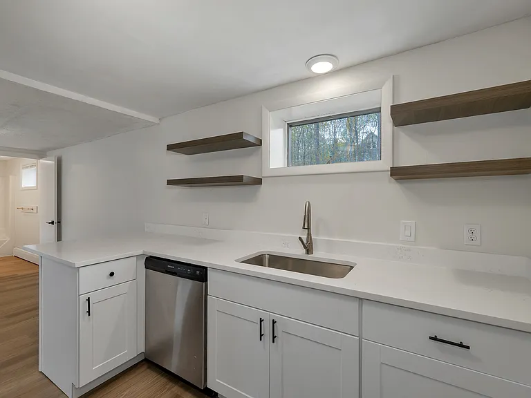 9 Elm St #B — Photo 1