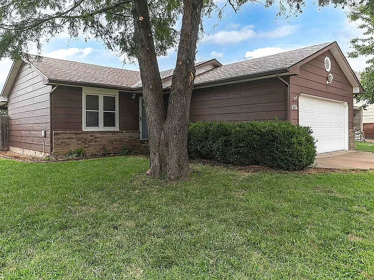 3 bed, 1580 sqft, $1,895 — Photo 3