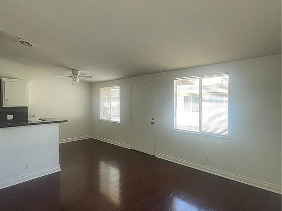 5th image of 528 Cherry Ave APT B