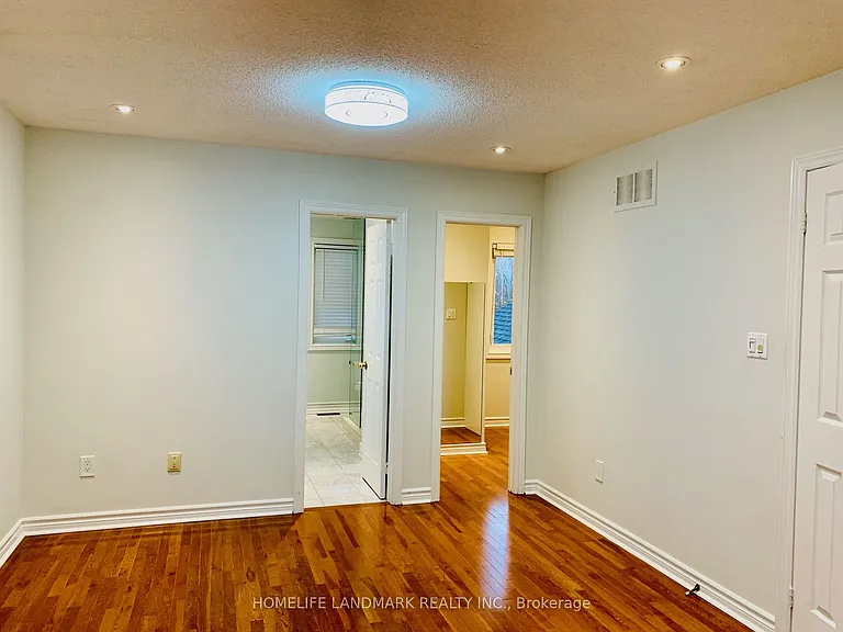 2780 Teak Cres — Photo 12