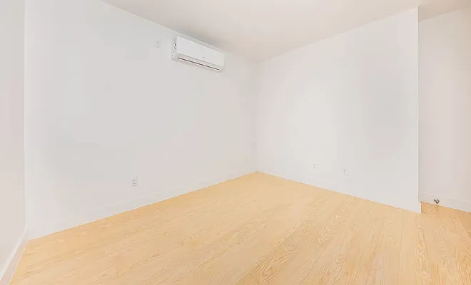 Rented by Oxford Property Group | media 26