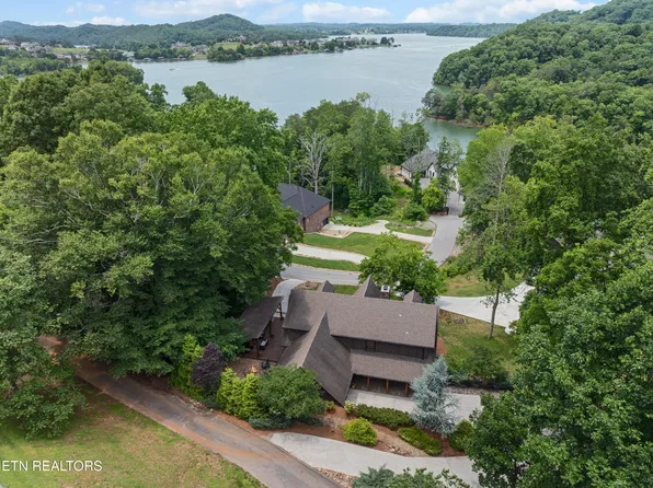 198 E Cove Dr, Greenback, TN 37742
