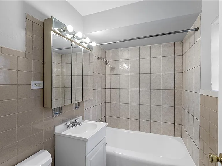 6256 W 64th Pl #202 — Photo 13