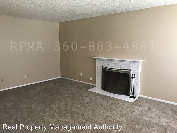 5th image of 803 NE 104th Ave
