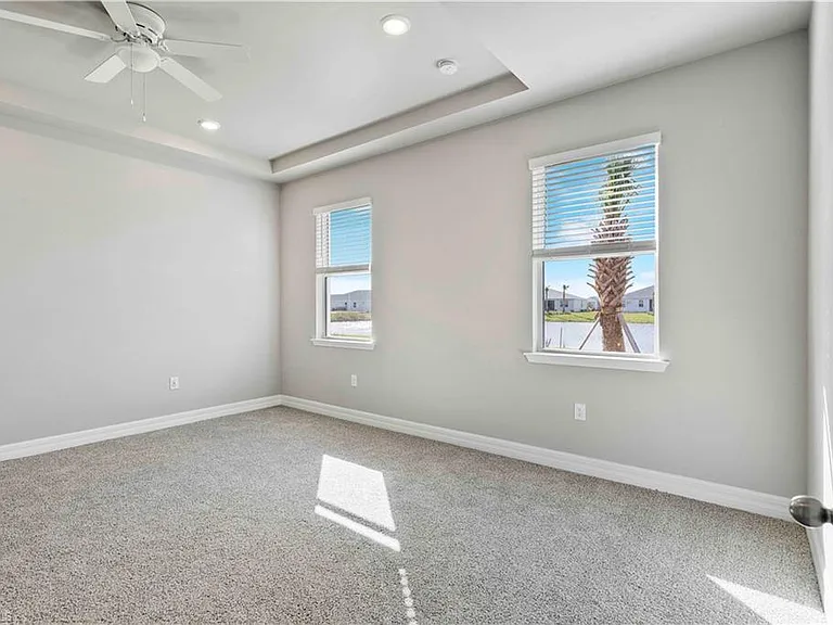 16420 Seven Lakes Ave — Photo 20