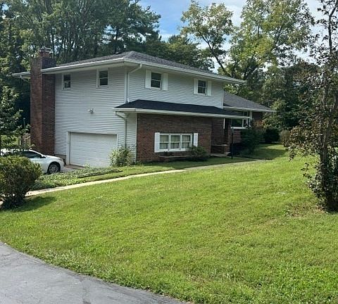 2nd image of 4520 E Heritage Woods Rd