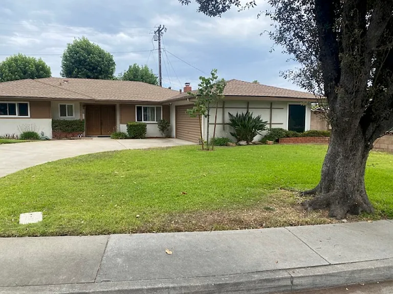 612 N Maryport Ave — Photo 1