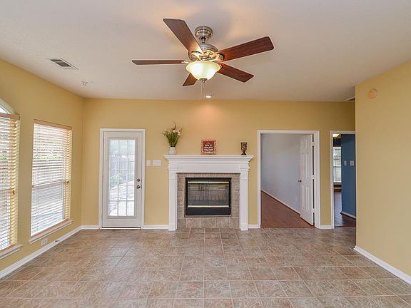 5th image of 15618 Tylermont Dr