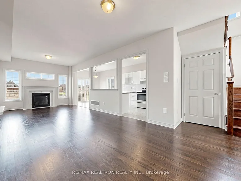 59 Jevons Dr — Photo 3