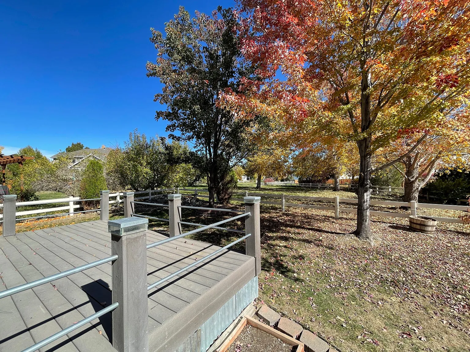3 bed, 2.5 bath, 1486 sqft, $2,650 — Photo 2
