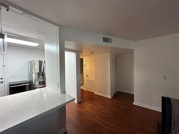 4th image of 22615 SW 66th Ave APT 206