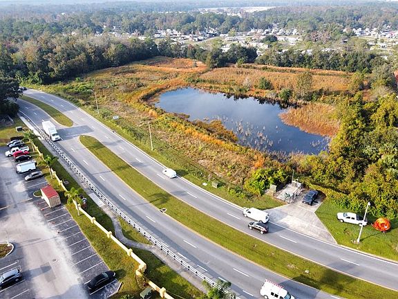 4th image of N Poinciana Blvd