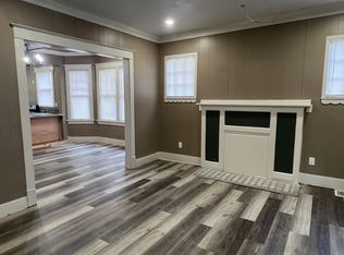 610 W Armstrong Ave, Peoria, IL 61606