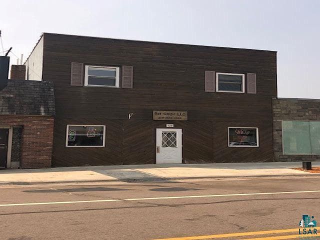 1st image of 126 7th Ave W