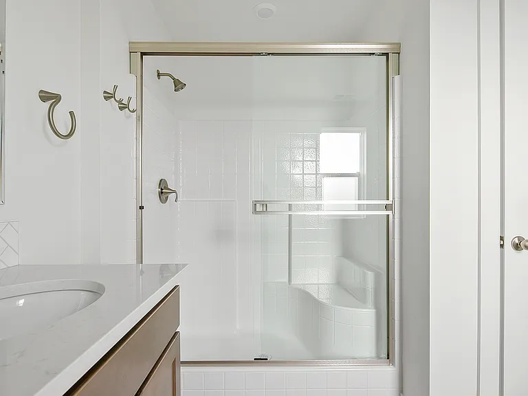 477 W Norwich St — Photo 21