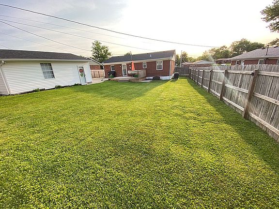 5th image of 3550 River Park Dr