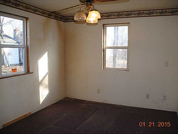 2nd image of 328 E 9th St