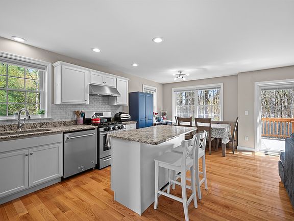 5th image of 82 Fremont Road #A