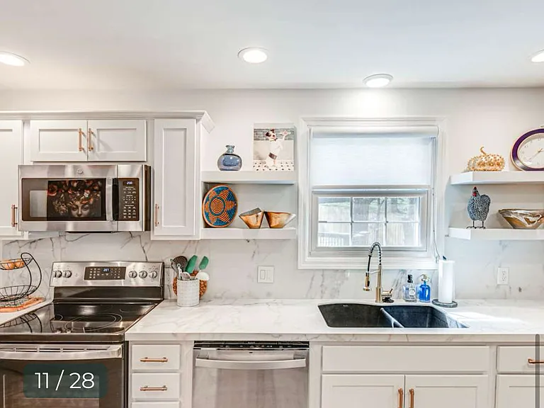 101 Belgium Ct — Photo 9