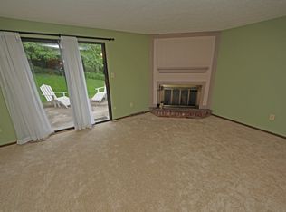 24 Oxford Ct, Pittsburgh, PA