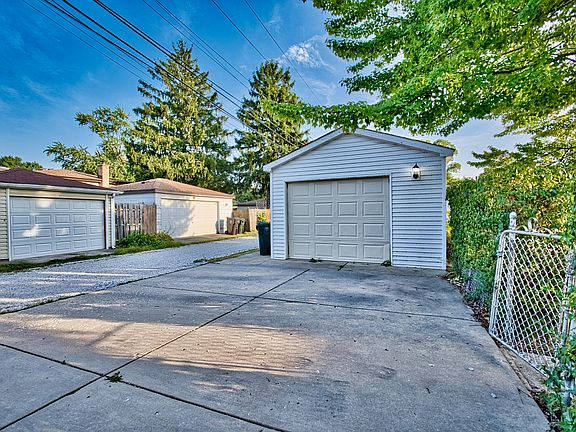 5th image of 8151 Crawford Ave