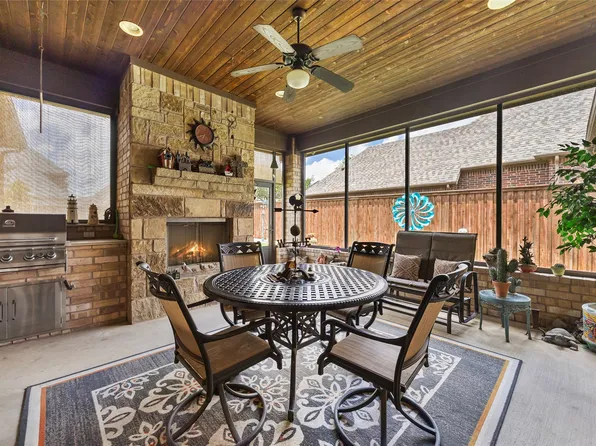 7901 Bentley Dr, North Richland Hills, TX 76182