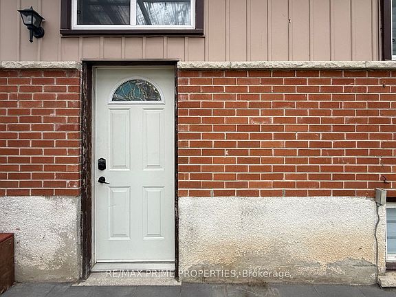 3rd image of 680 Marksbury Rd #Basement