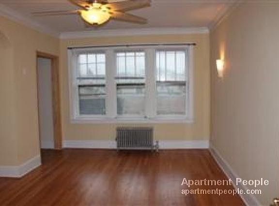 3rd image of 4869 N Hermitage Ave