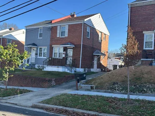 214 54th St SE, Washington, DC 20019