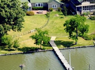 4929 Hine Dr, Shady Side, MD 20764